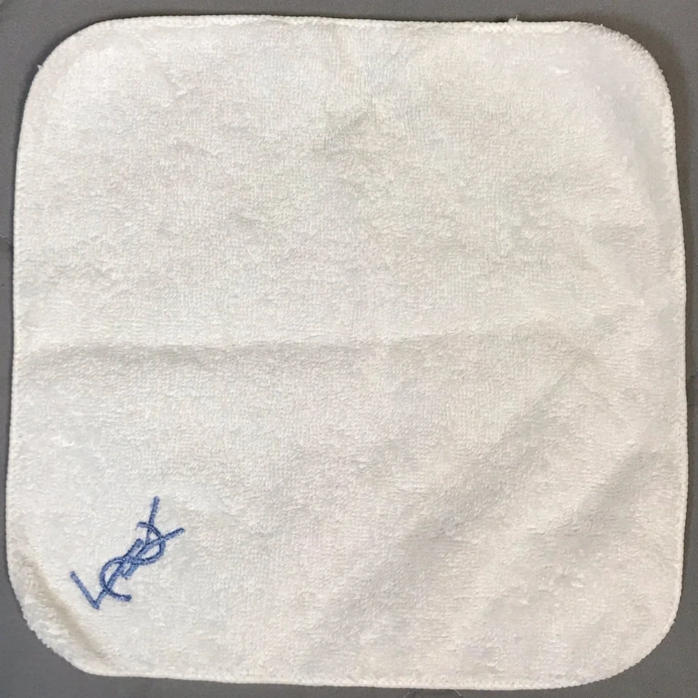 Low Start‼️NWT YSL Hand Towel 💙
